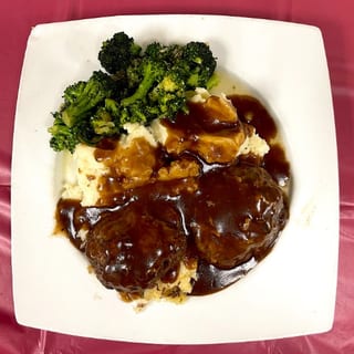 Mama T's Homemade Meatloaf Dinner